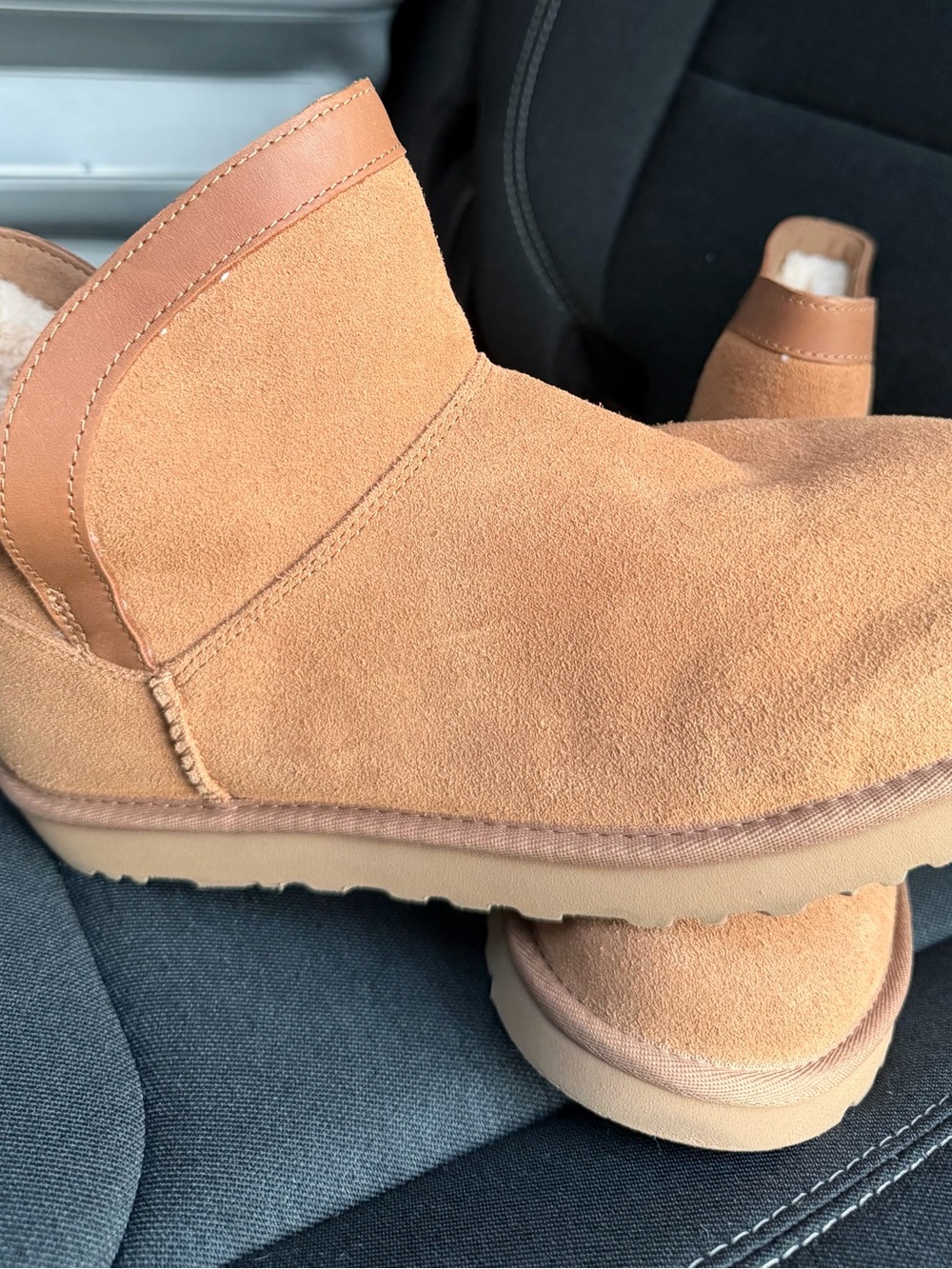 Women’s UGG Classic Mini Lunara